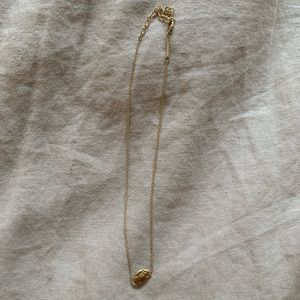 Kendra Scott necklace